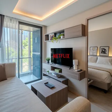 Appartement Luxury 2Br With Sky Pool & Gym Near Bts Thong Lo