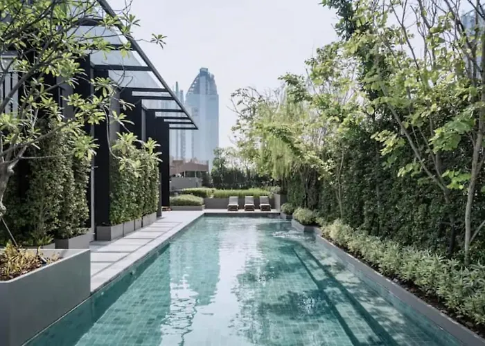公寓 Luxury 2br With Sky Pool & Gym Near Bts Thong Lo 曼谷