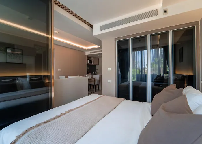 公寓 Luxury 2br With Sky Pool & Gym Near Bts Thong Lo