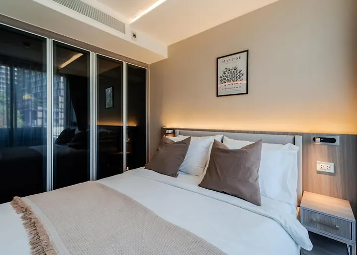 公寓 Luxury 2br With Sky Pool & Gym Near Bts Thong Lo
