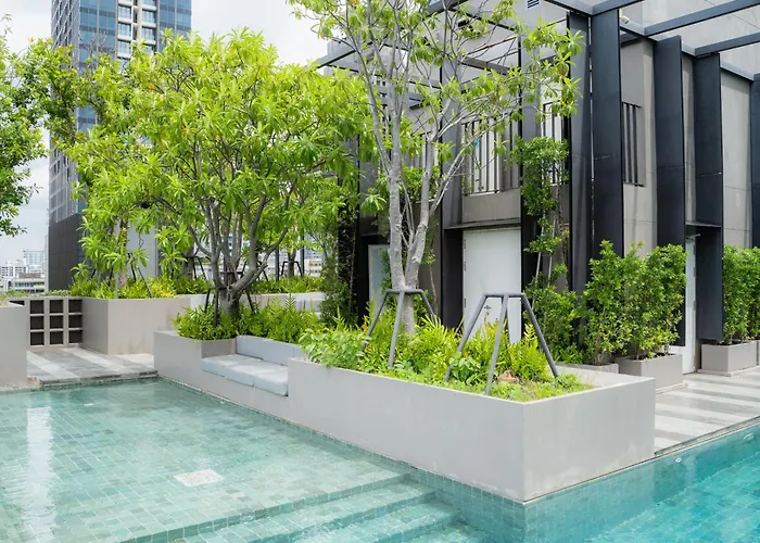 公寓 Luxury 2br With Sky Pool & Gym Near Bts Thong Lo *